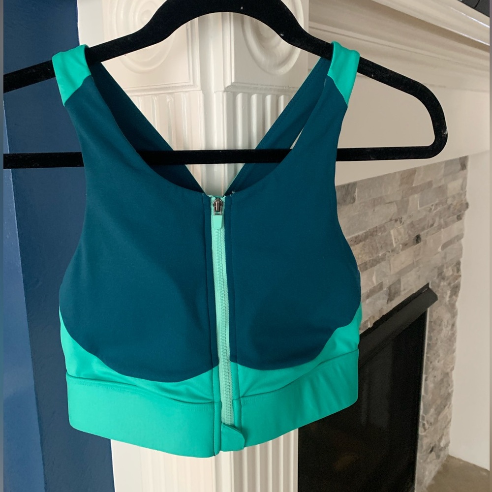 Fabletics Sports Bra